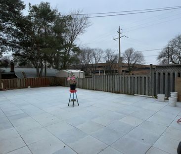 For Lease - 166 Roywood Drive, Toronto, Ontario - Photo 3