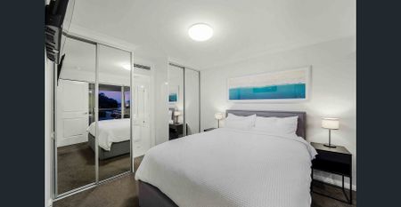 luxury by the coast - Photo 4