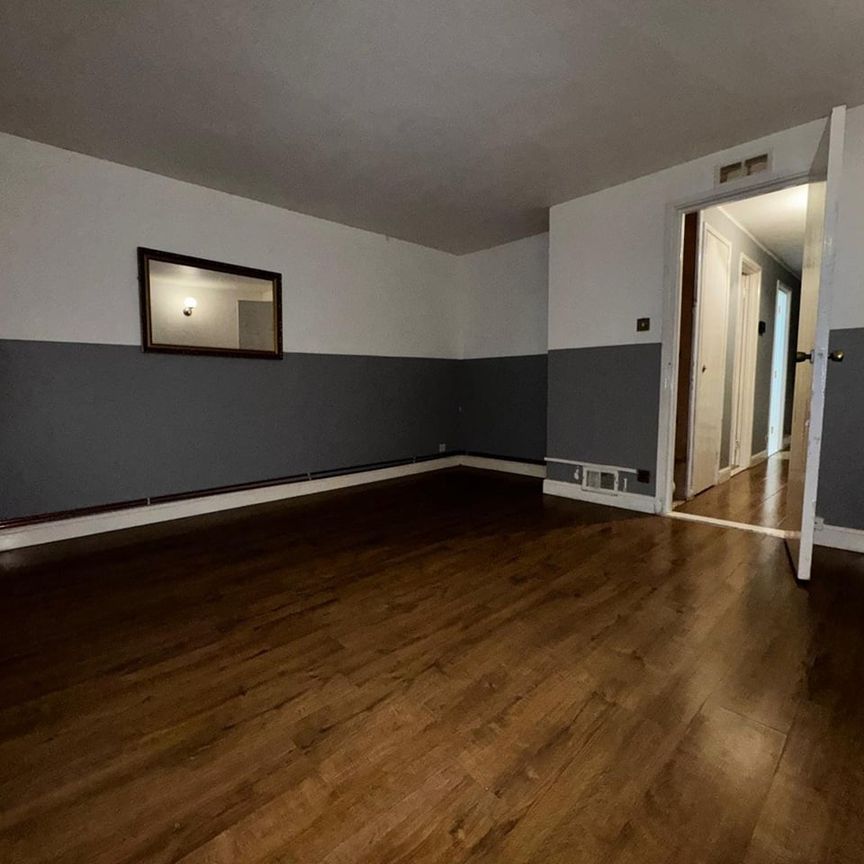 2 Bed Flat, Ruskin Way, SW19 - Photo 1