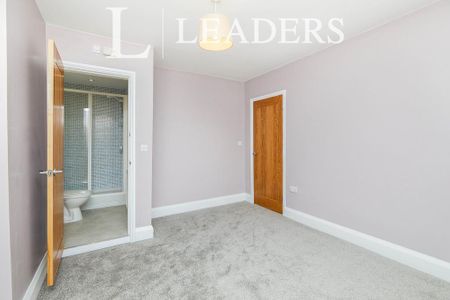 3 bedroom house to rent - Photo 3