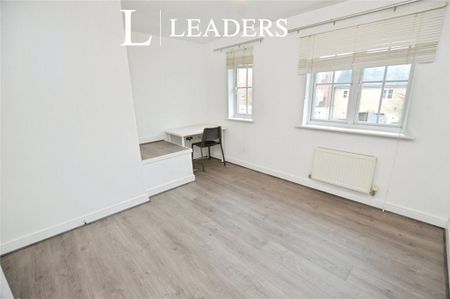 3 bedroom detached house to rent - Photo 4