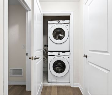 For Lease - 3217 Sixth Line Unit# Unit 2, Oakville, Ontario - Photo 2