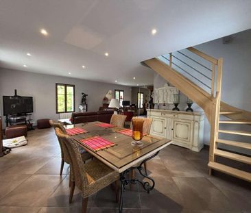 Location Appartement 3 pièces 113m² BOIS LE ROI 77590 - Photo 2