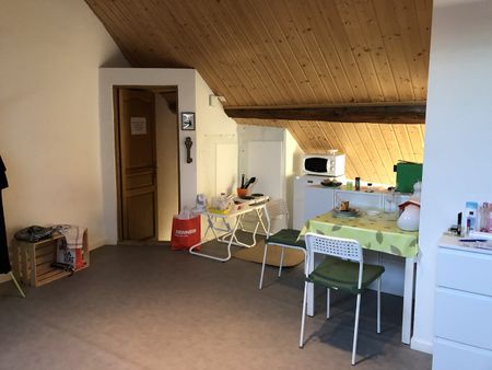 Studio under the roof in a renovated building in the old town - Foto 4