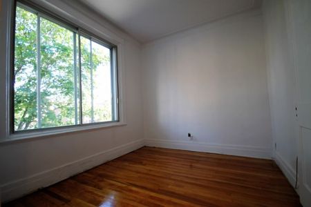 711 av. Ball - Photo 2