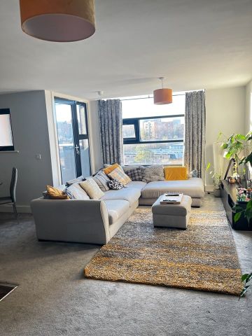 Room in a Shared Flat, Lydia Ann Street, L1 - Photo 4