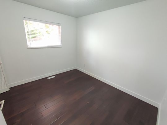 Cozy Three Bedroom Rancher - Photo 1