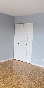 Grand 3 1/2 spacieux et lumineux - Photo 4