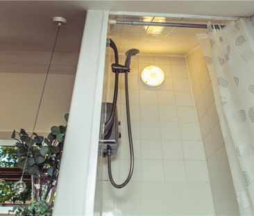 Guildford Park Road, Guildford, Surrey, GU2 7NA - Photo 1