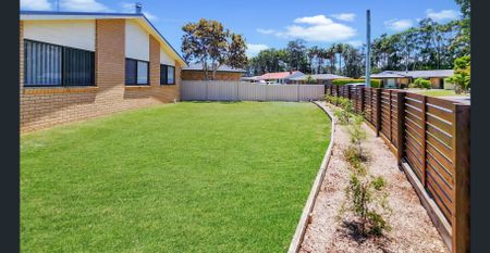 Newly renovated 3 bedroom home in Tuncurry! - Photo 5