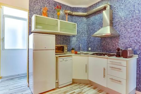 Carrer de Saragossa, Barcelona, Catalonia 08006 - Foto 4