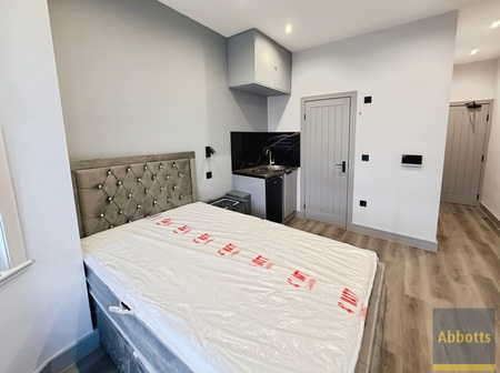 1 bedroom flat to rent - Photo 2