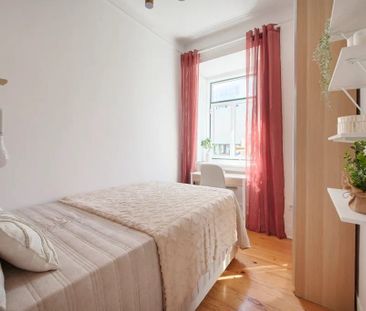 Calçada Necessidades, Lisbon, Lisbon 1350-177 - Photo 4