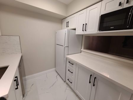 For Lease - 633 Bay Street Unit# 1212, Toronto, Ontario - Photo 4