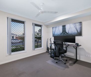 FAMILY HOME IN YARRABILBA - Photo 6