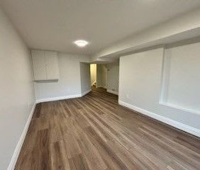 For Lease - 28 Royal Cedar Court, East Gwillimbury, Ontario - Photo 4