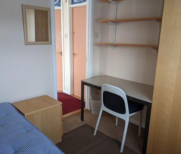 4 bedroom house share to rent - Photo 2