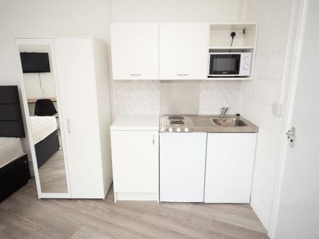 Studio to rent - Photo 5