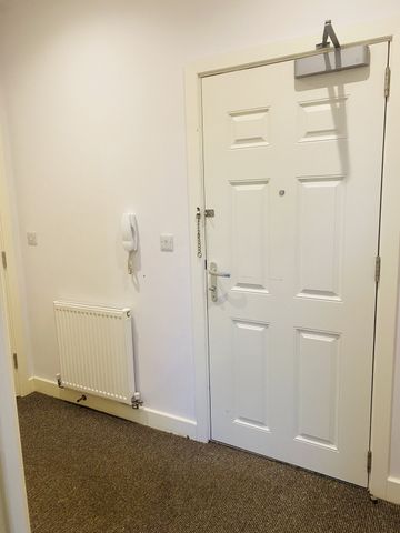 Queensway, Bletchley - Two Bedroom Apartment - Photo 5