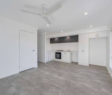 Neat and Tidy - Photo 3