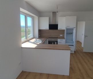 2-Zimmer Wohnung in Ennsdorf mit neuer Küche & Gartenmitbenützung - Photo 3