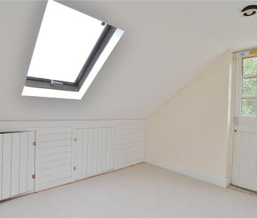 3 bedroom detached house to rent - Photo 4