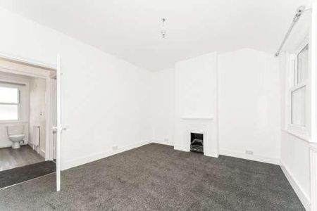 North Avenue, Carshalton, SM5 - Photo 5