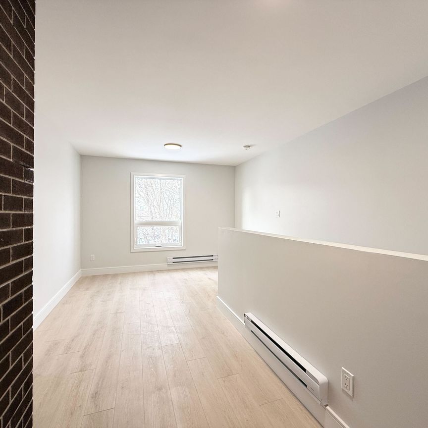 For Lease - 372 Darling Street Unit# 13, Brantford, Ontario - Photo 1