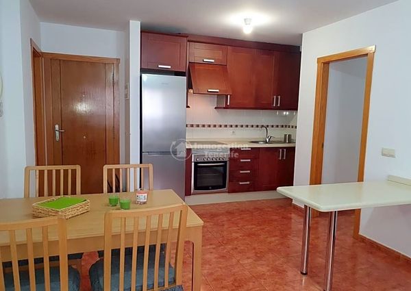 Se alquila en El Medano apartamento de 2 dormitorios!