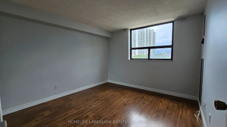 53 McCaul Street #646 - Photo 4