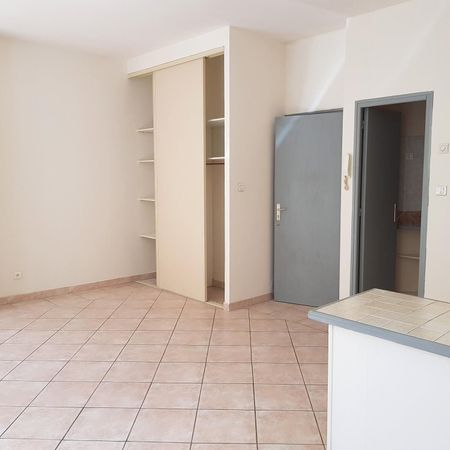 Location Appartement 1 pièce 35m² NEVERS 58000 - Photo 4