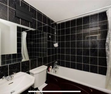 Studio Flat, London, E14 - Photo 2