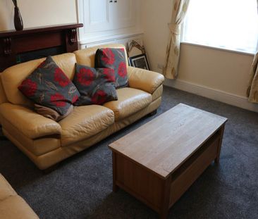 Edinburgh Grove (room 4), Armley, Leeds - Photo 5