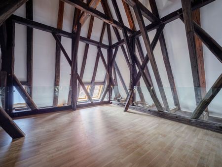 Charming 2.5 Zimmer-Loft im Schloss Sensebrück zu vermieten - Photo 4