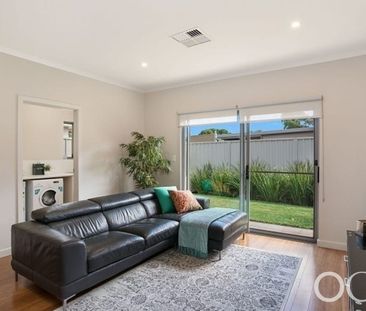 Open the Door to Effortless Style - Photo 3