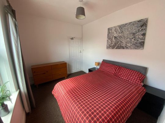 Room in a Shared House, Wyndcliff Road, B9 - Photo 1
