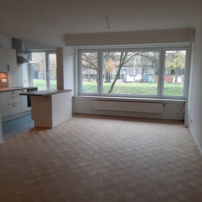 Appartement te huur - Photo 1