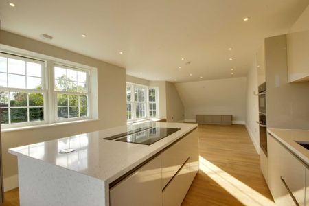 Totteridge Lane, London - Photo 5