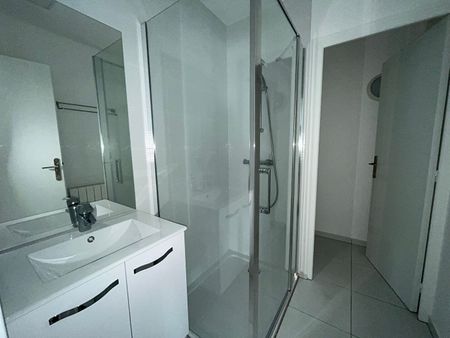 Location Appartement 3 pièces 53m² - Photo 4