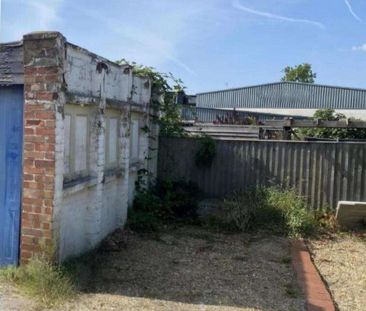 Stocklake, Aylesbury, Buckinghamshire, HP20 - Photo 5