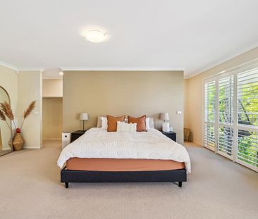 Grand Family Home - Photo 3