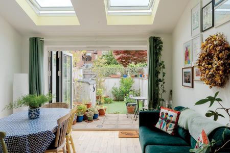 3 bedroom semi-detached house to rent - Photo 3