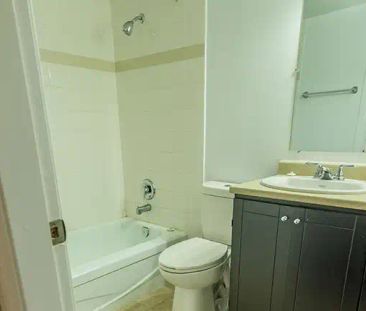 Buckingham Manor — 1 Bedroom available at 967 Collinson Street, Vic... - Photo 4
