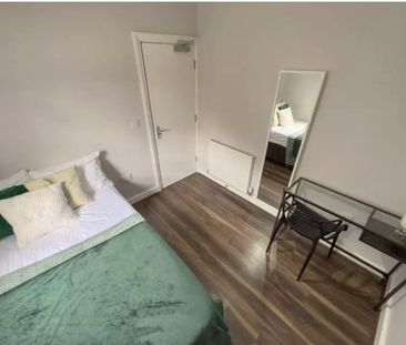 Room in a Shared House, Empress Road, L7 - Photo 4