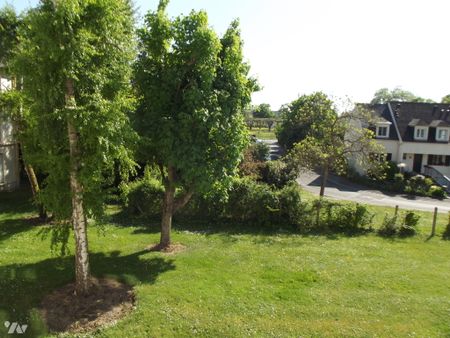 A COMPIEGNE - Photo 4