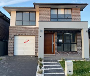 5 Bedroom House in Marsden Park for Lease! - Photo 5