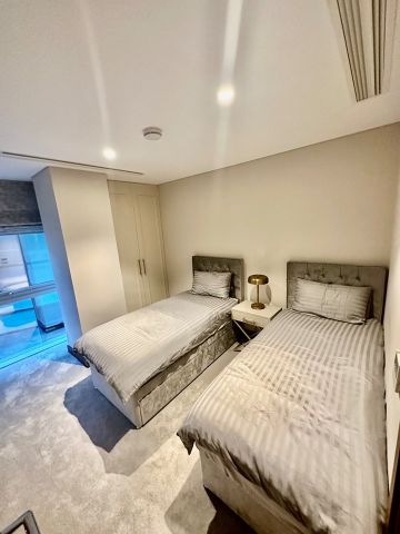 2 Bed Flat, Queenstown Road, SW11 - Photo 5