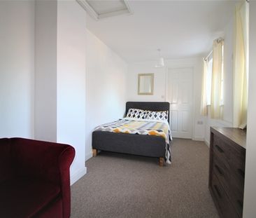 En-suite Room to Let (R2) Nelson Street Norwich NR2 - Photo 3