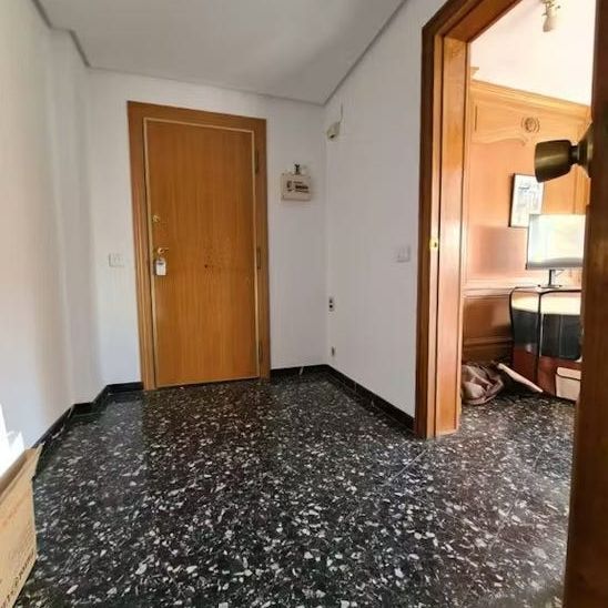 Gran Vía de Fernando el Católico, Valencia, Valencian Community 46008 - Photo 1