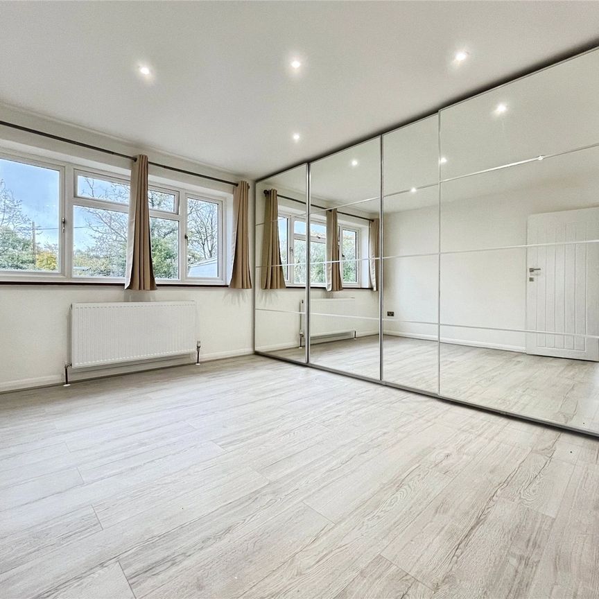 Trumpsgreen Road, Virginia Water, Surrey, GU25 4HX - Photo 1